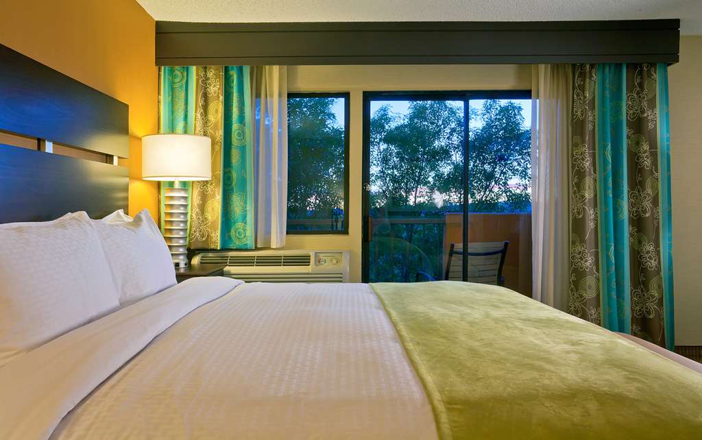 Фото DoubleTree by Hilton Hotel Santa Fe
