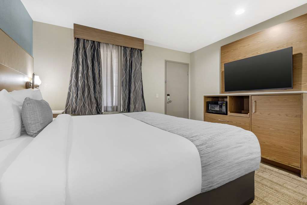 Фото Best Western Carlsbad by the Sea