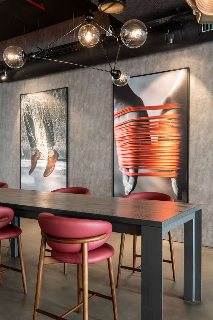 Фото Radisson Red Brussels