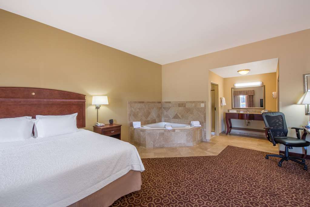 Фото Hampton Inn & Suites Oklahoma City - South