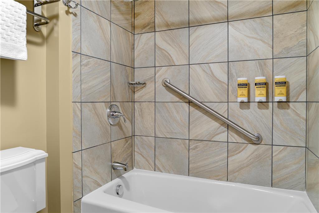 Фото Best Western Plus Traverse City