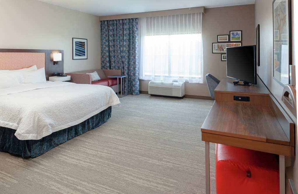 Фото Hampton Inn & Suites Overland Park South