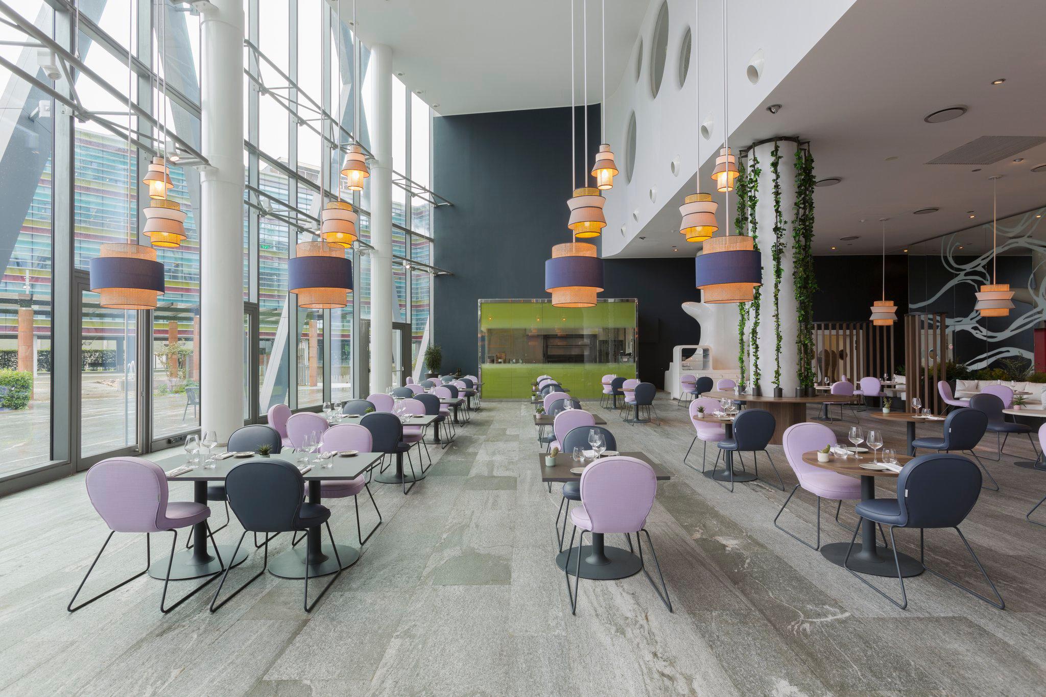 Фото Voco Milan - Fiere, an Ihg Hotel