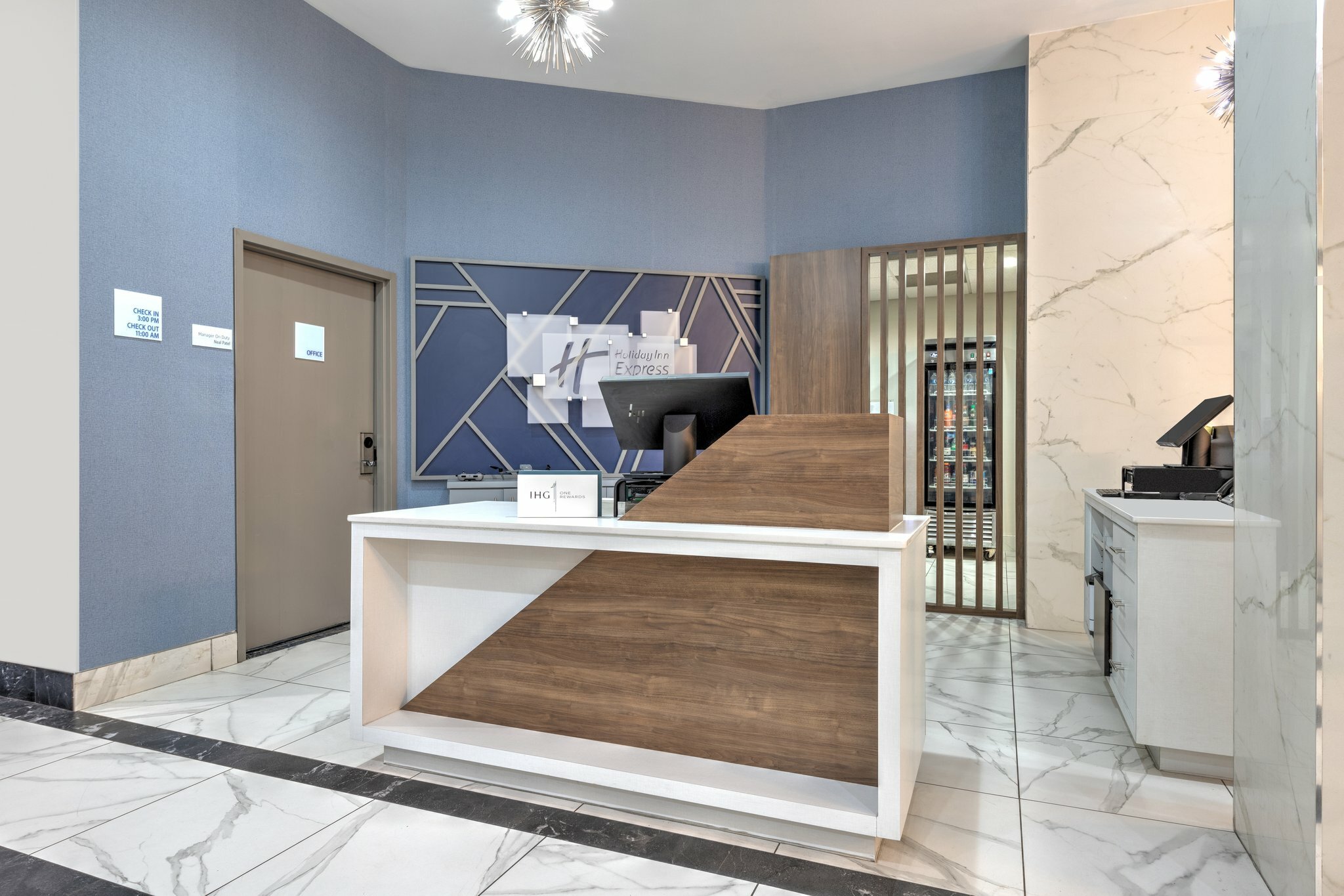 Фото Holiday Inn Express Dallas Downtown, an Ihg Hotel