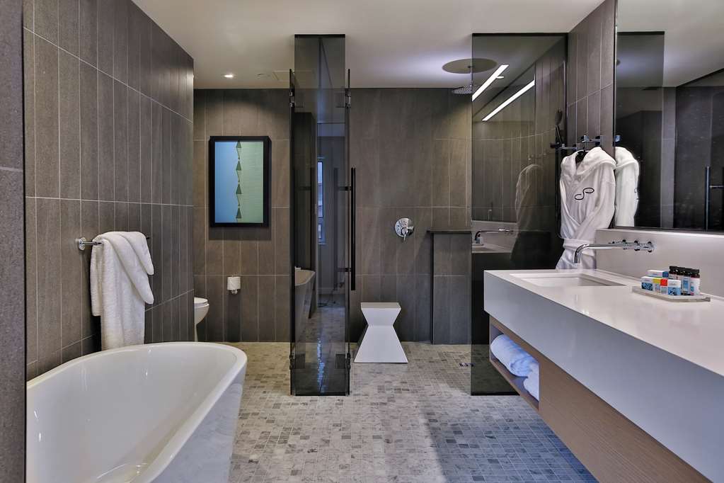 Фото The Statler Dallas Curio Collection by Hilton