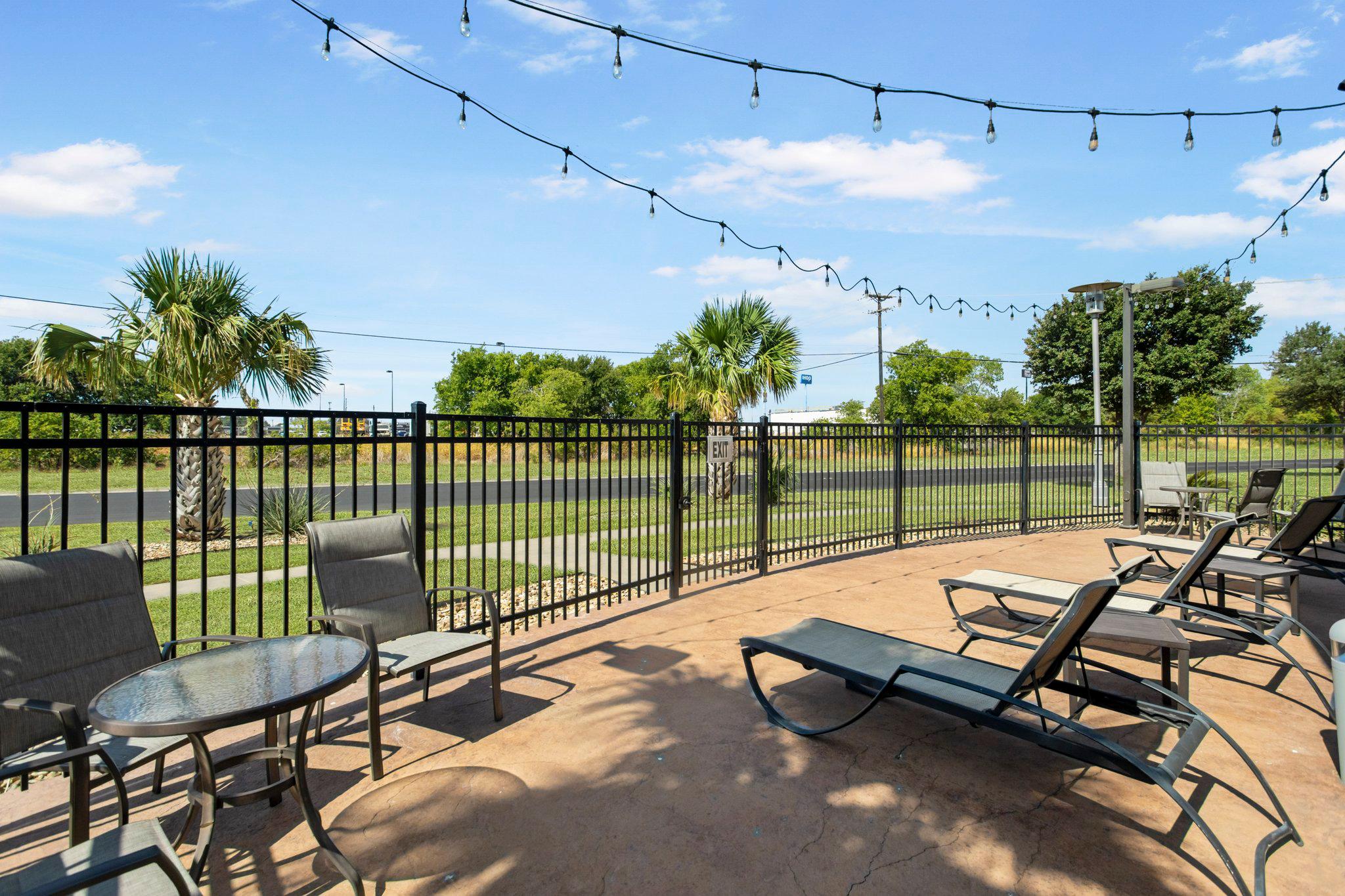 Фото Holiday Inn Hotel & Suites Waco Northwest, an Ihg Hotel