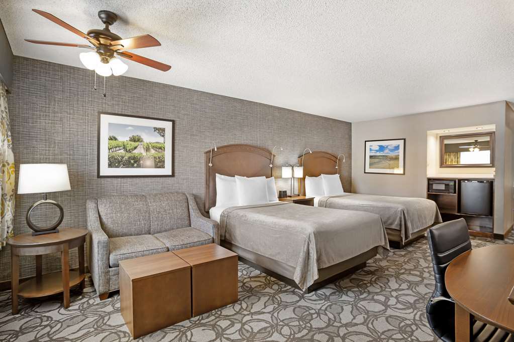 Фото Best Western Plus Black Oak