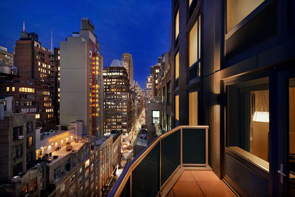 Фото Hilton Garden Inn New York Times Square South