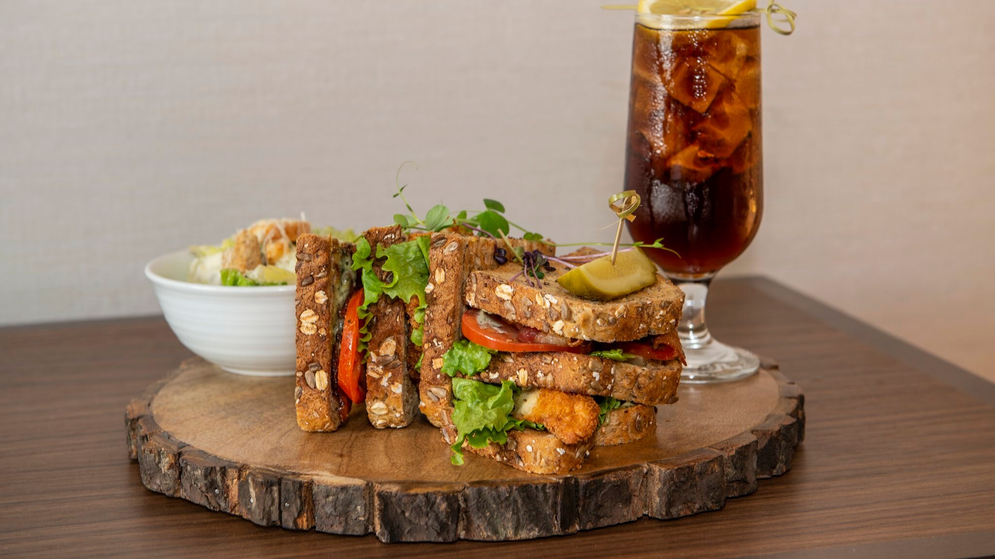 Фото Holiday Inn Winnipeg-South by ihg