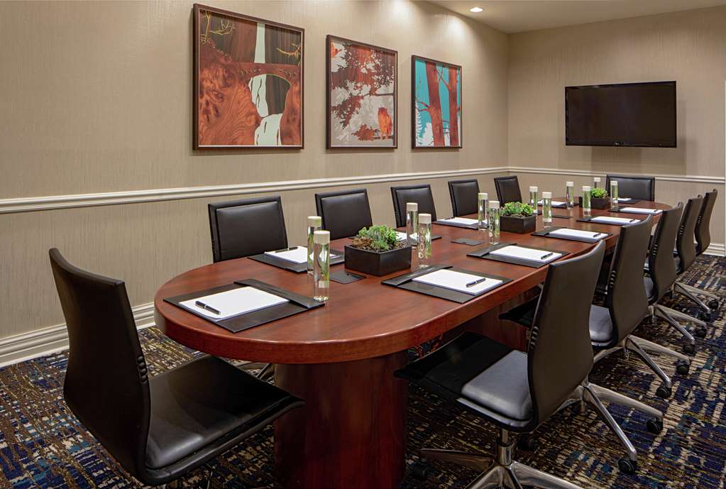 Фото DoubleTree Suites by Hilton Hotel Salt Lake City