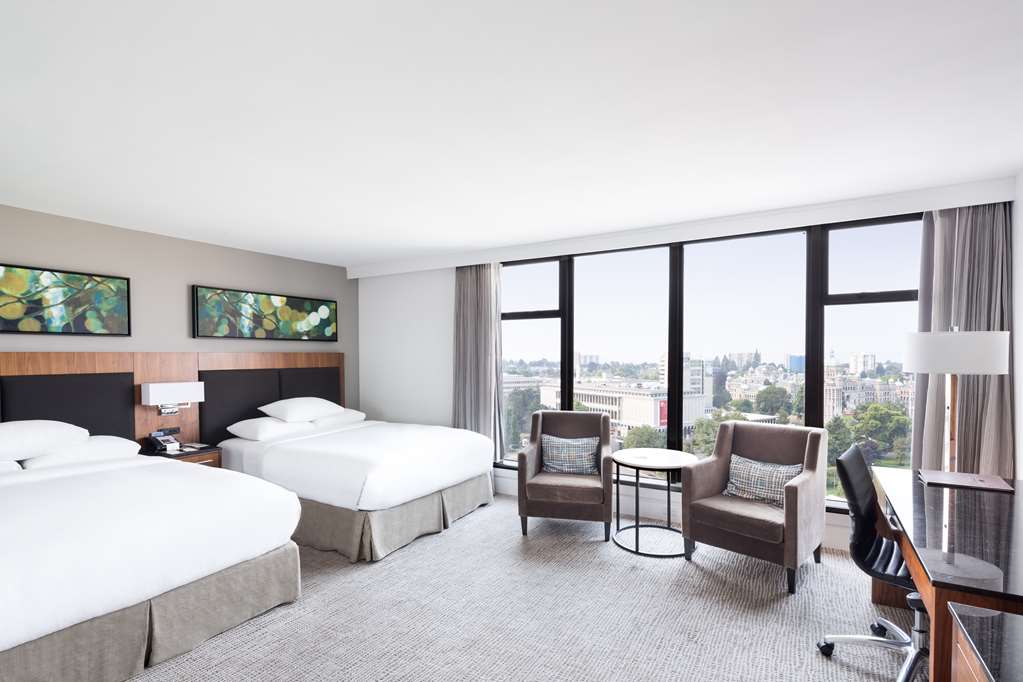 Фото DoubleTree by Hilton Hotel & Suites Victoria