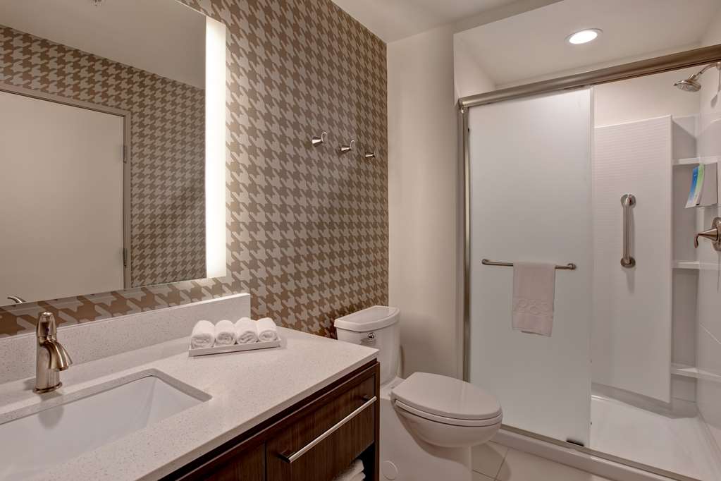 Фото Home2 Suites by Hilton Charlotte Northlake