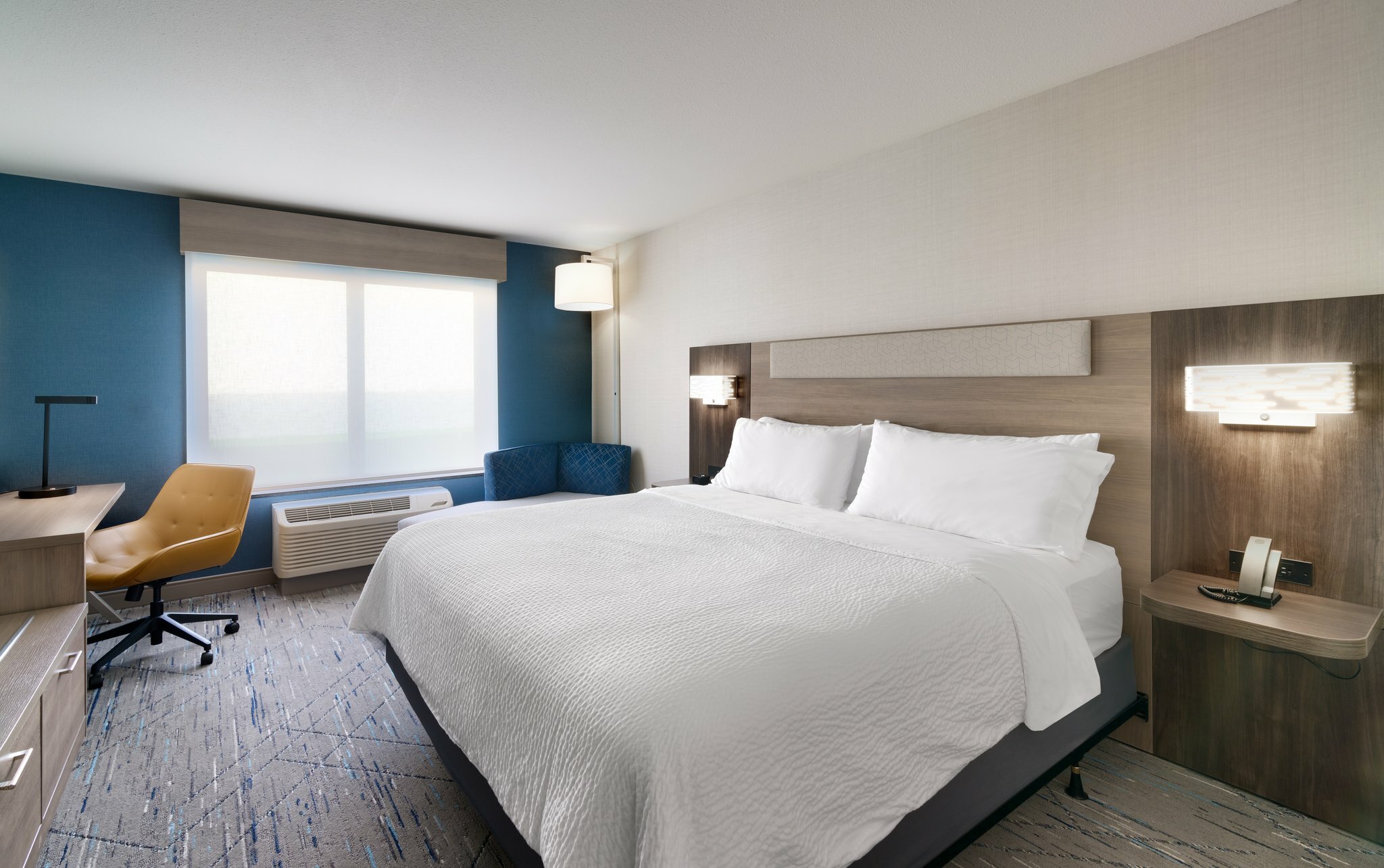 Фото Holiday Inn Express Hotel & Suites - Cheyenne, an Ihg Hotel