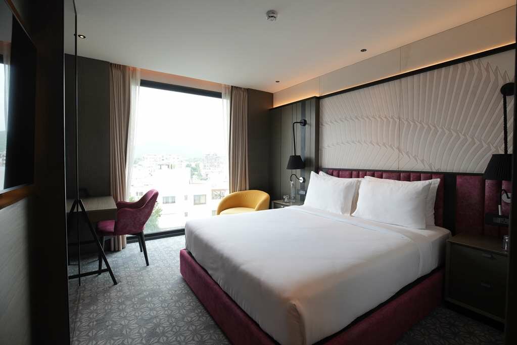 Фото Parallel Hotel