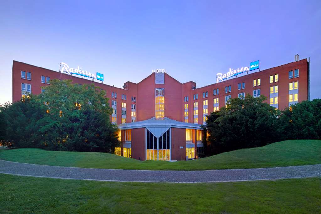 Фото Radisson Blu Hotel, Karlsruhe