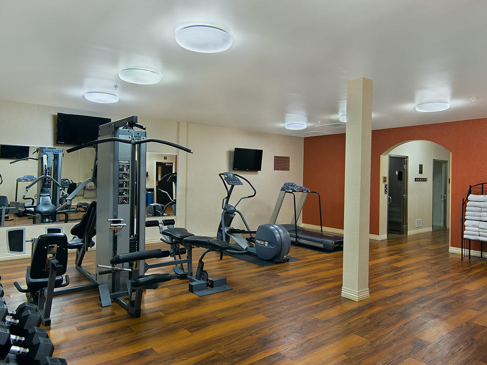 Фото Oxford Suites Boise