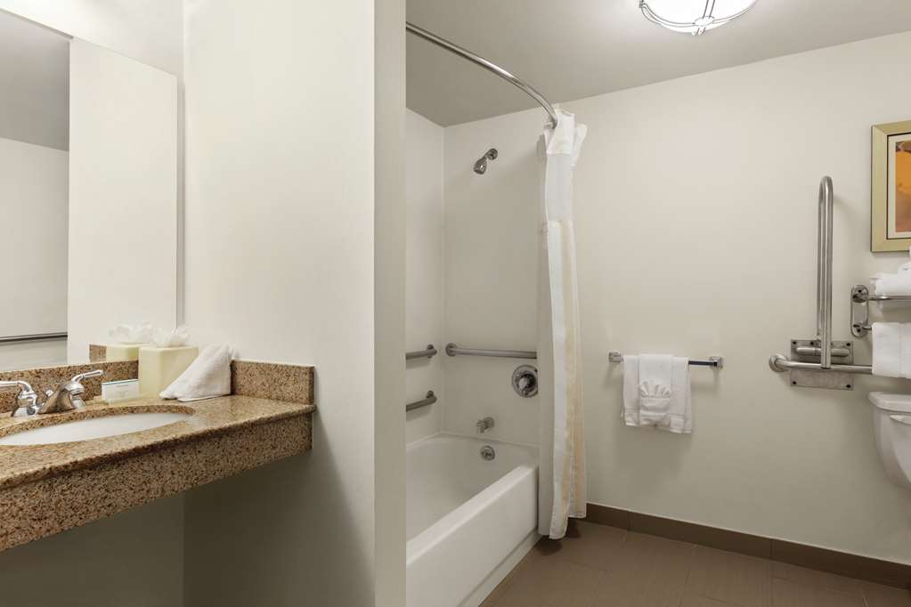 Фото Hilton Garden Inn Shelton