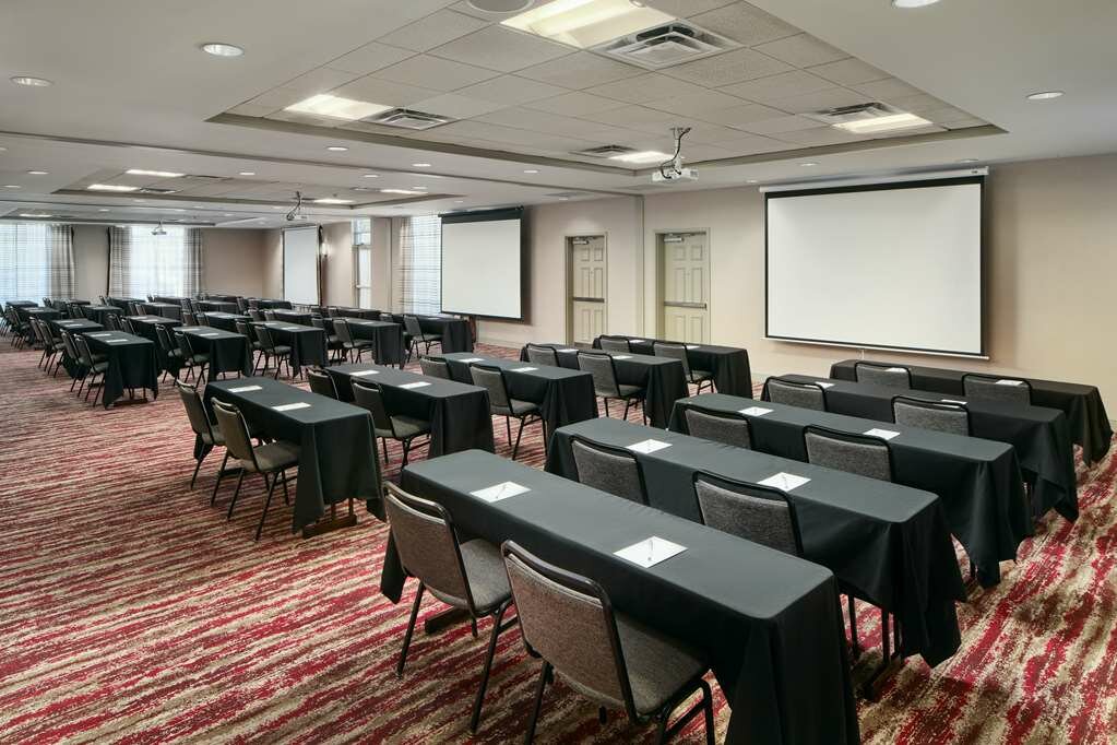 Фото Hilton Garden Inn Schaumburg