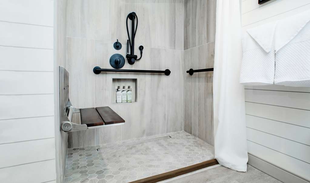 Фото The Inn at Saratoga, Tapestry Collection by Hilton