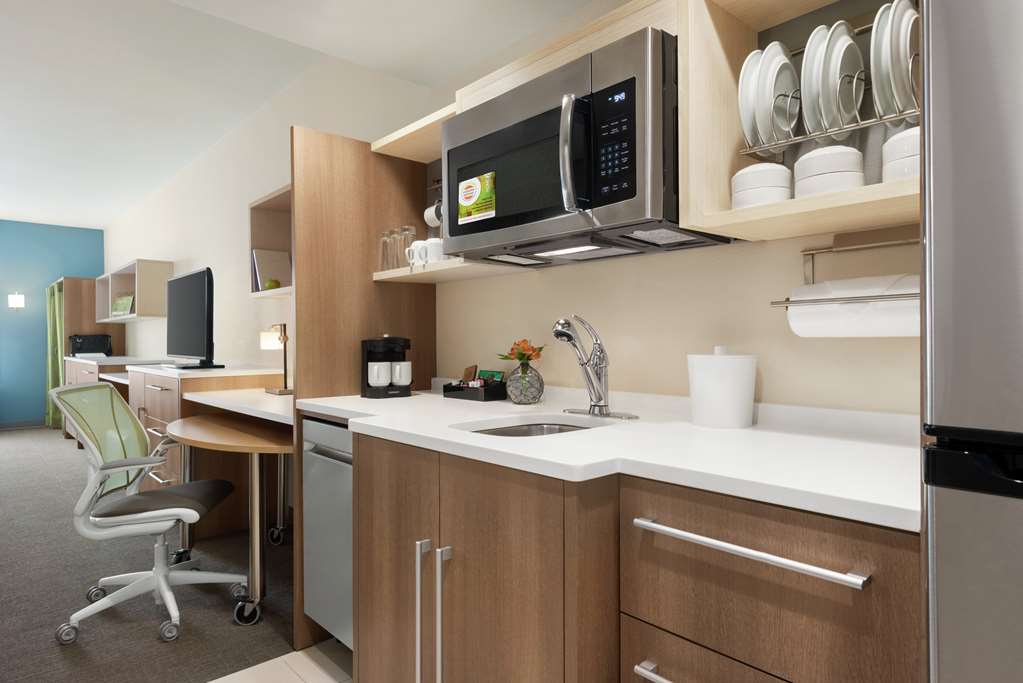 Фото Home2 Suites by Hilton Overland Park