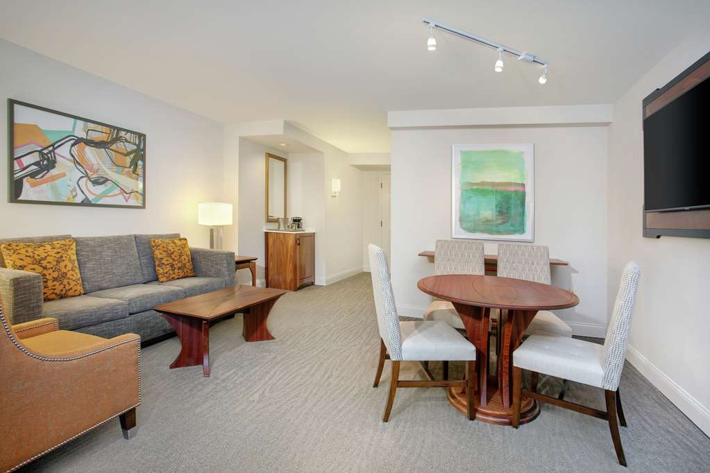 Фото Hilton Naples