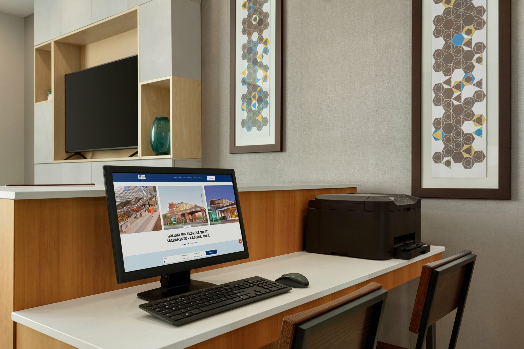 Фото Holiday Inn Express West Sacramento, an Ihg Hotel