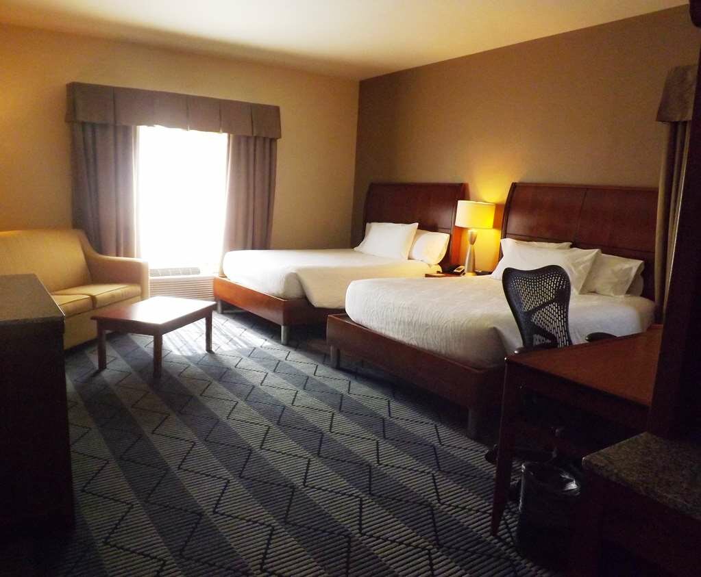 Фото Hilton Garden Inn Lancaster
