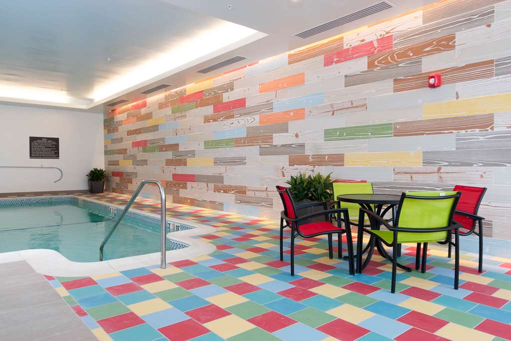 Фото Hilton Garden Inn Burlington Downtown