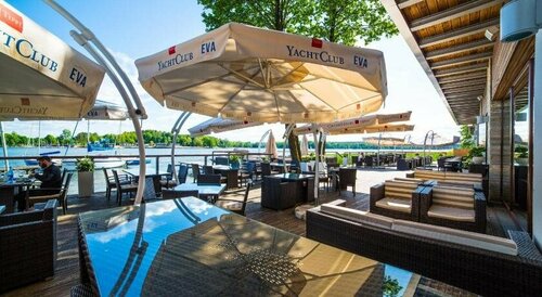 Гостиница YachtClub Tiffi в Ольштыне