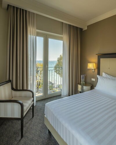 Гостиница Villa Rosa в Дезенцано-дель-Гарда