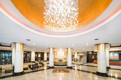 Гостиница Mountain Beach Resort & Convention Center в Паттайе