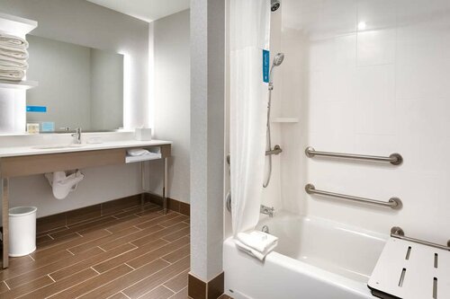 Гостиница Hampton Inn & Suites Anaheim Resort Convention Center в Анахайме