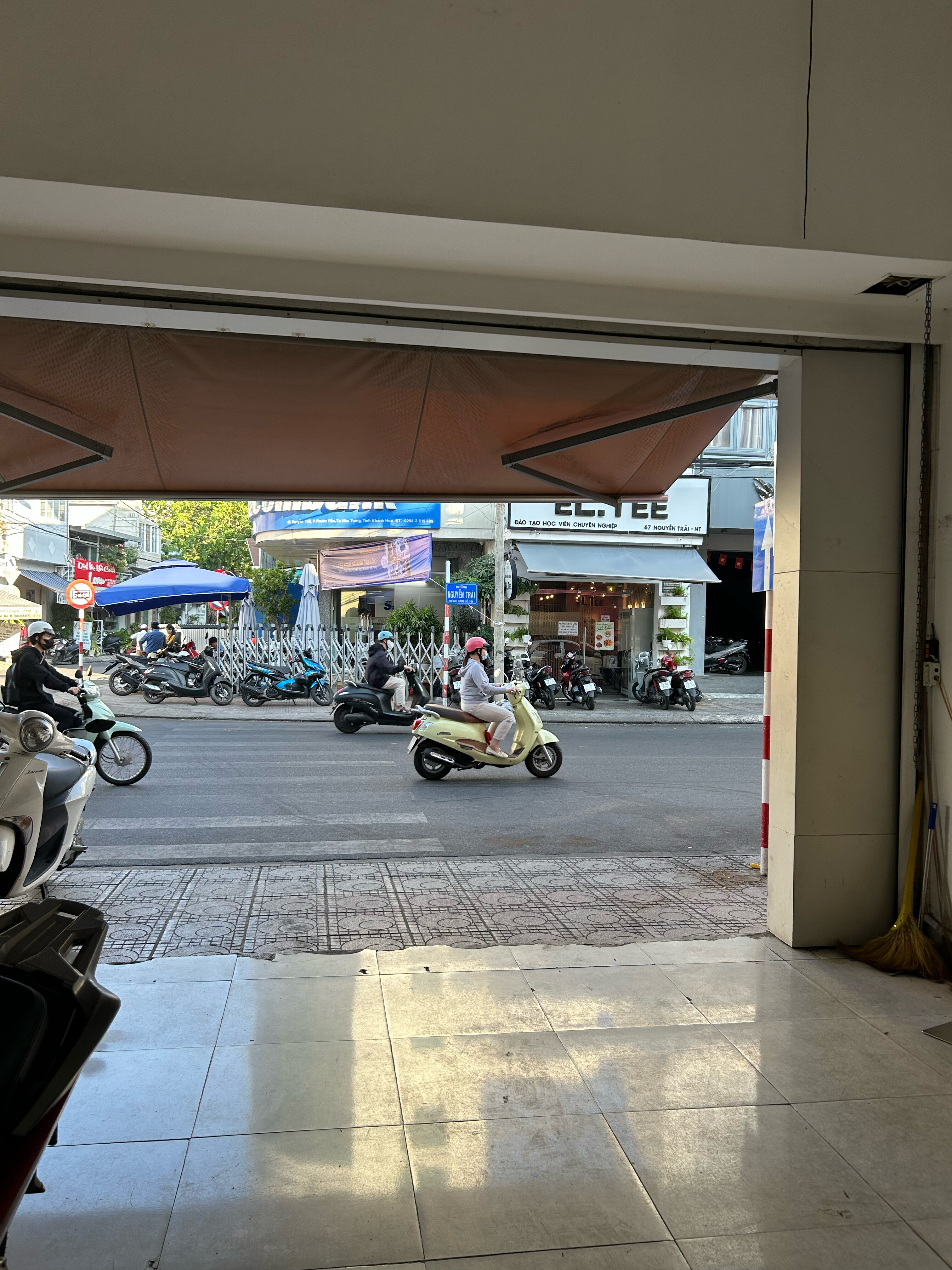 Bonjour Nha Trang Hotel - 18