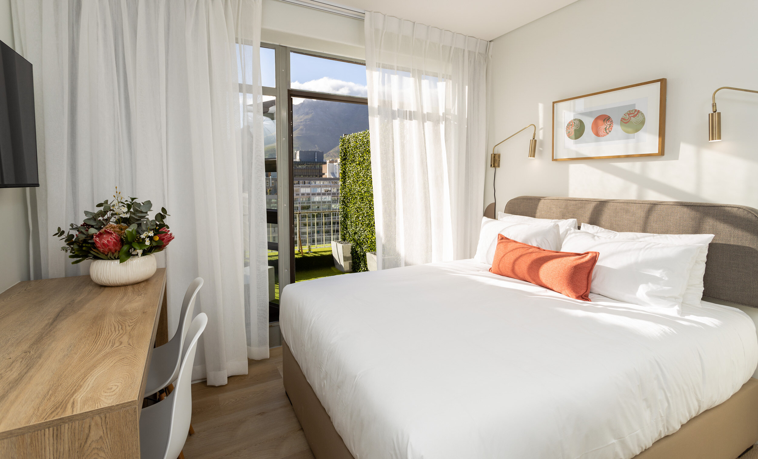 Фото Habitat Aparthotel by Totalstay