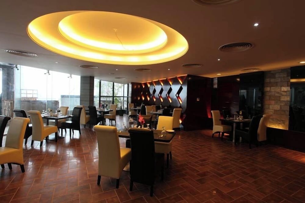 Фото Hotel The Cox Today