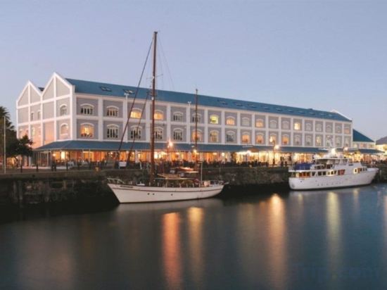 Фото Victoria & Alfred Hotel by Newmark