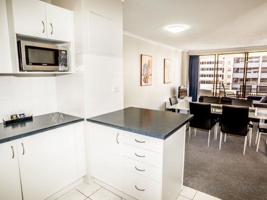 Фото The Astor Apartments