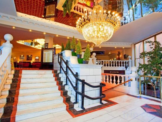 Фото Britannia Sachas Hotel