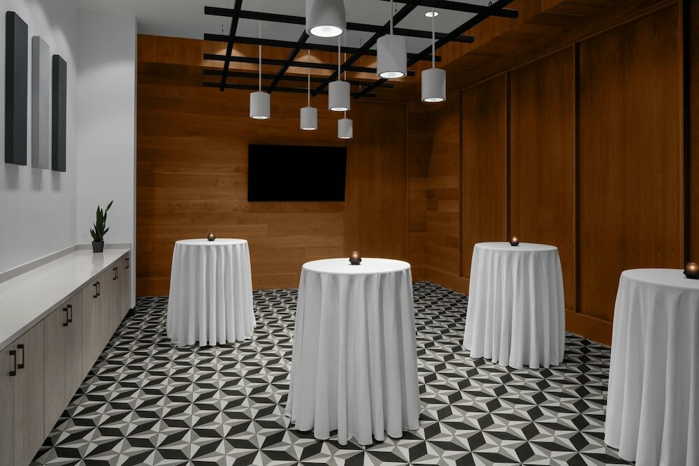 Фото Renaissance Columbus Westerville-Polaris Hotel