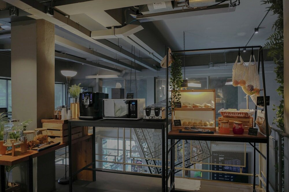 Фото Tha City Loft Hotel