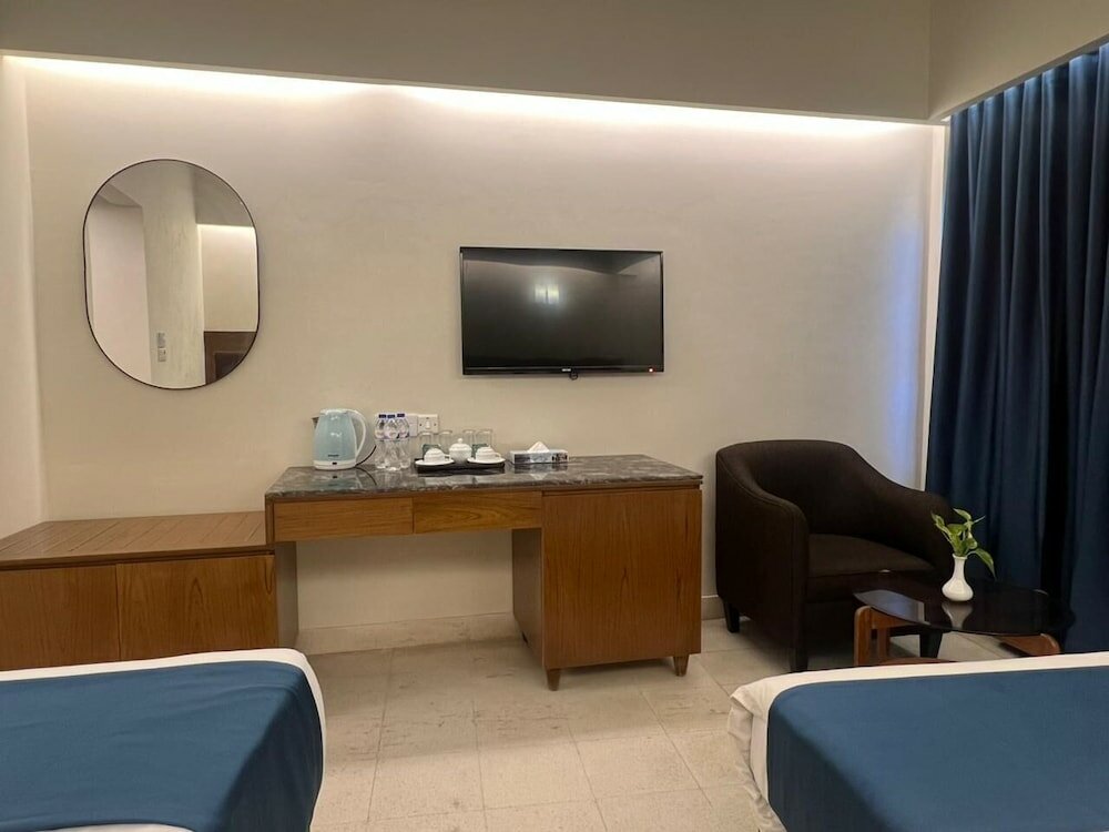 Фото Hotel Kollol by J & Z Group