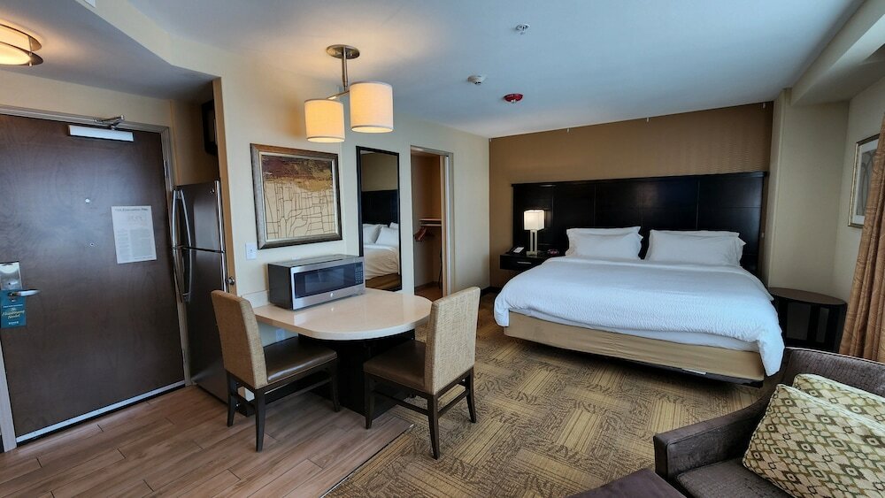 Фото Staybridge Suites Denver Downtown, an Ihg Hotel