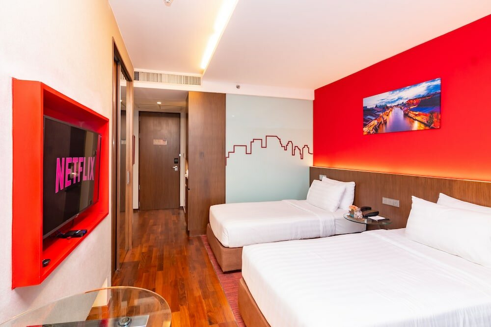 Фото Galleria 10 Hotel Bangkok by Compass Hospitality