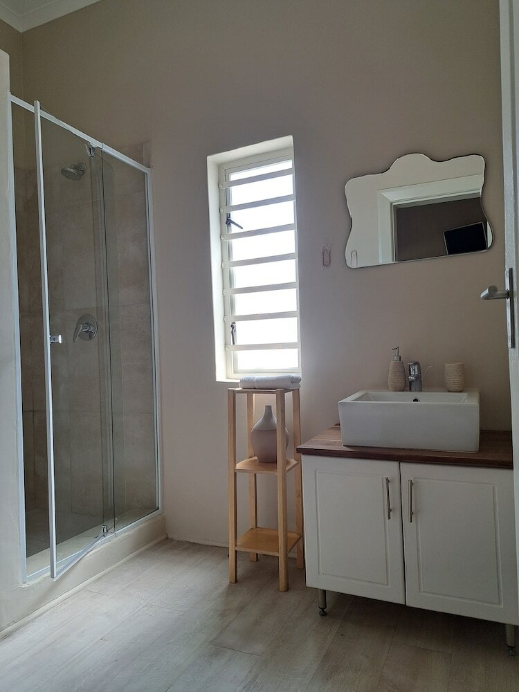 Фото The B. I. G Backpackers