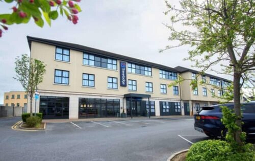Гостиница Travelodge Galway в Голуэй