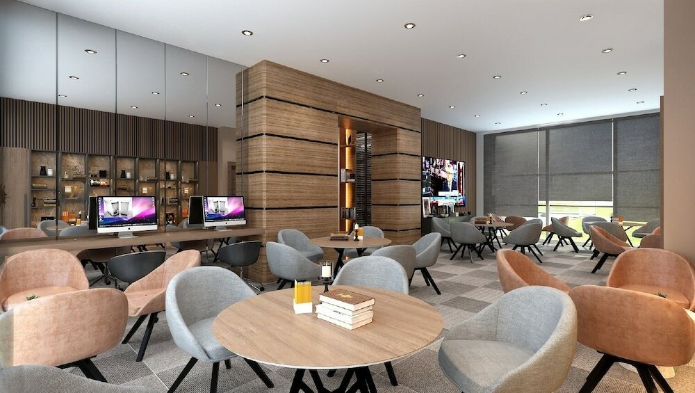 Фото Grand Sapphire City Hotel