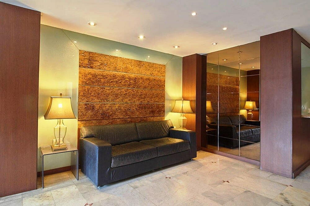 Фото Hotel Roopa