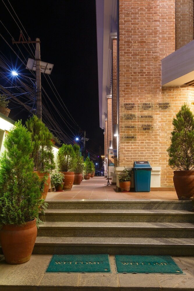 Фото Hotel Ambassador by Ace Hotels