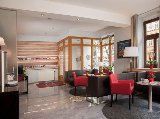 Фото Lucia Hotel