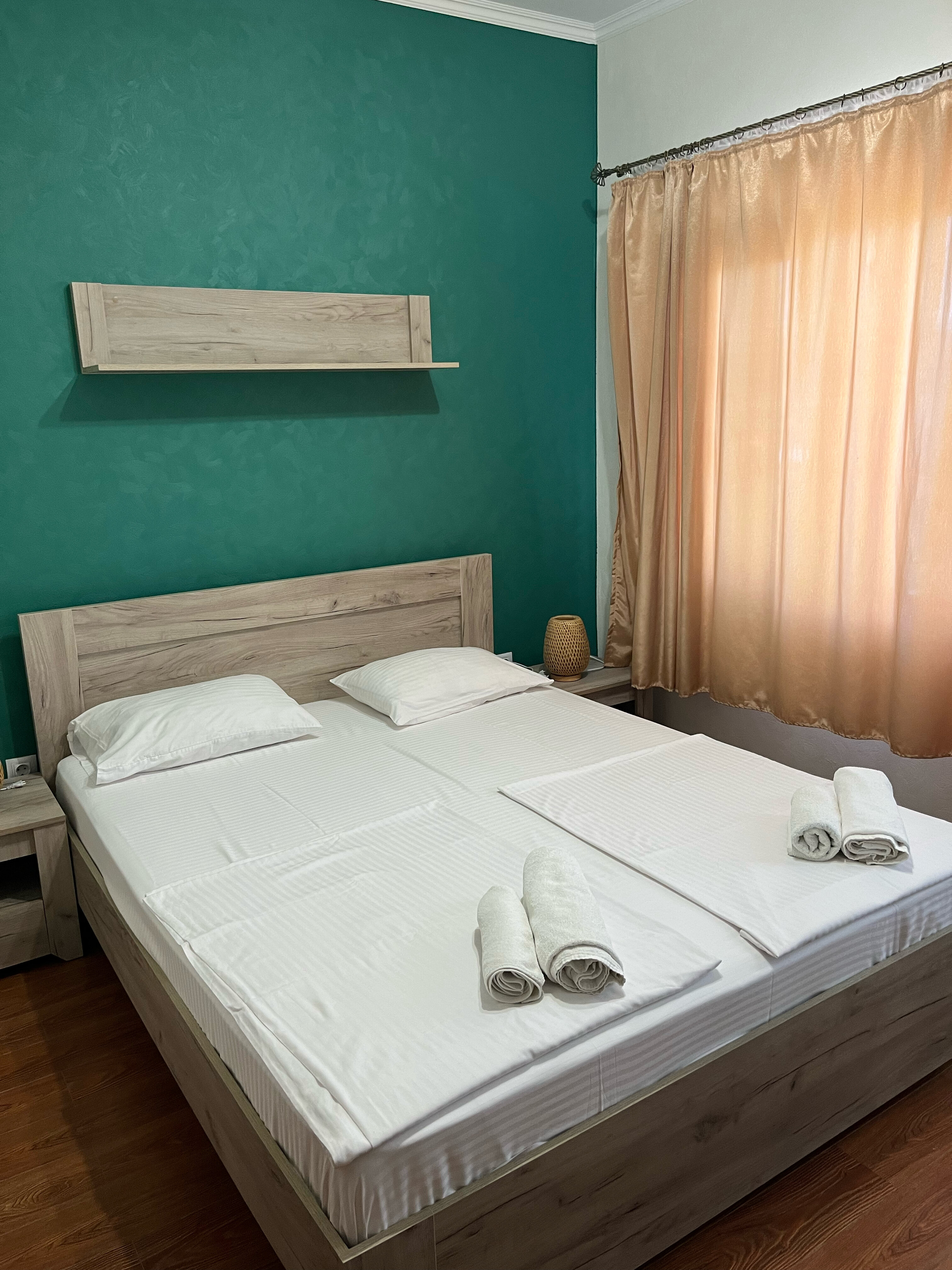 Фото Платан